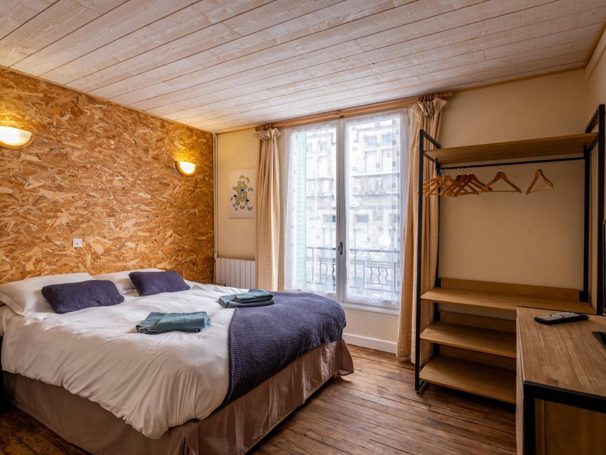 La Tour Pom'pin Bed & Breakfast
